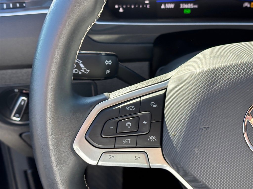 Used 2024 Volkswagen Tiguan SE image 15