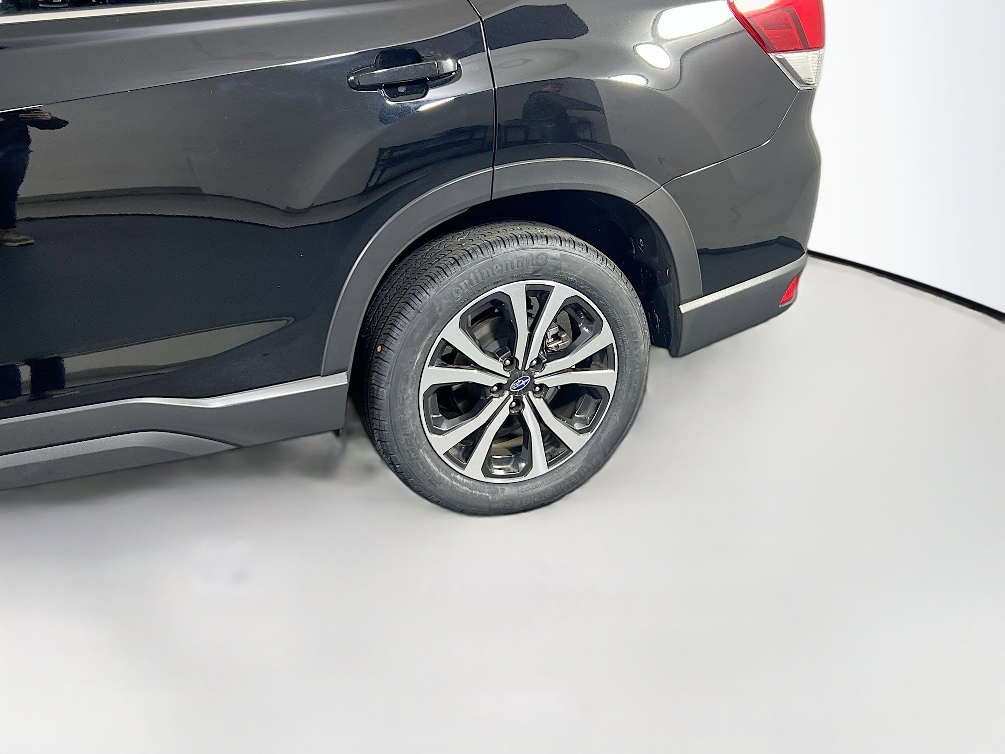 Used 2022 Subaru Forester Limited AWD/4WD image 30