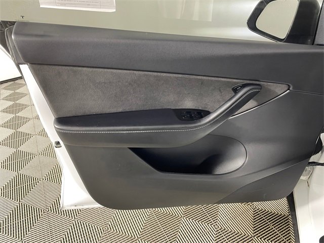 Used 2020 Tesla Model Y Performance image 14