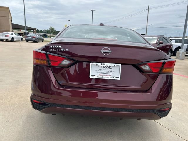 Used 2025 Nissan Altima 2.5 SV FWD image 7