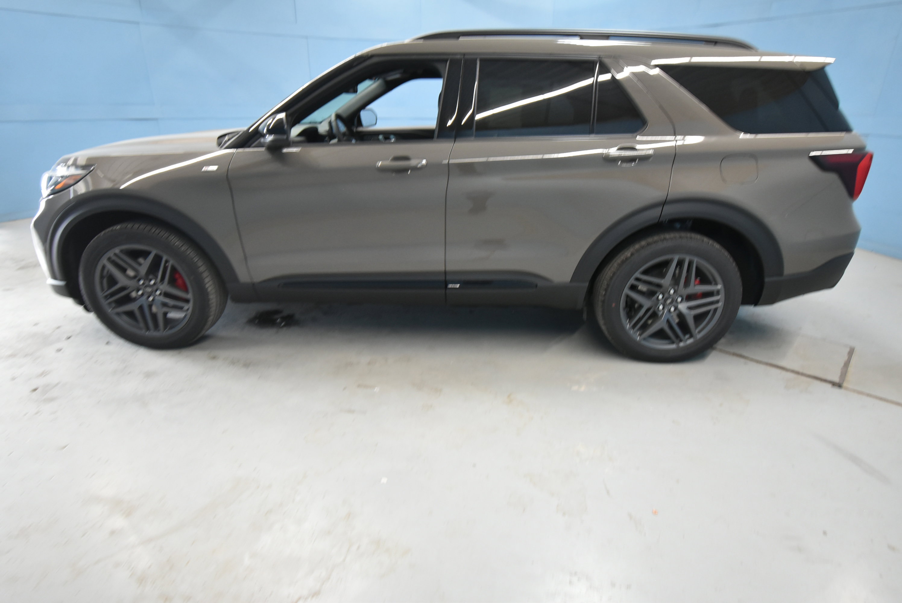 New 2026 Ford Explorer ST-Line image 27