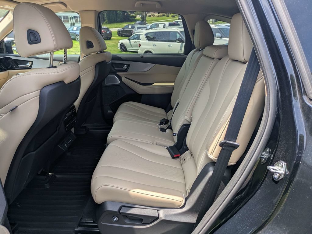 Used 2025 Acura MDX w/ Technology Package FWD image 16