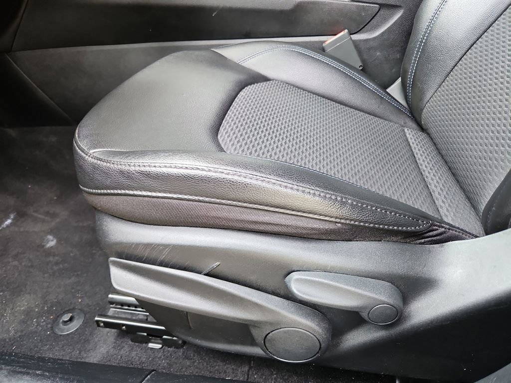 Used 2024 Jeep Compass Latitude image 21