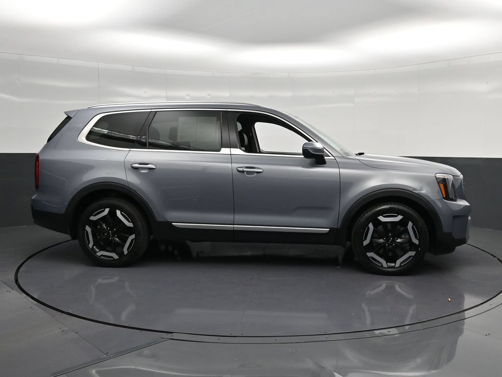 Used 2024 Kia Telluride S w/ S Sunroof Package AWD/4WD image 4