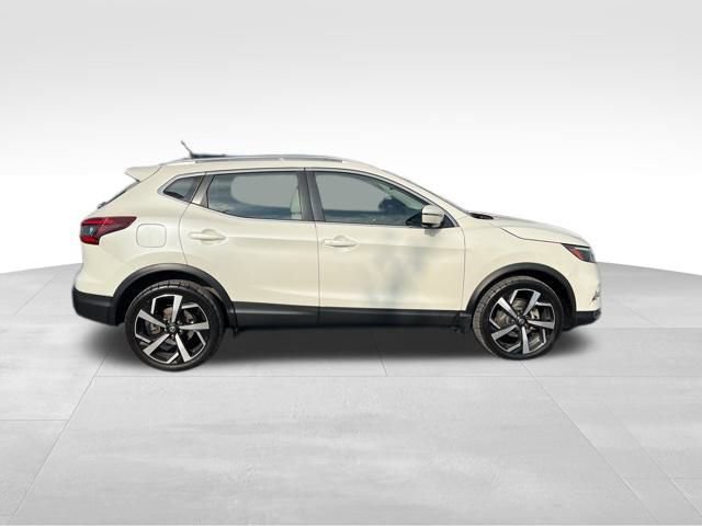 Used 2022 Nissan Rogue Sport SL w/ Premium Package image 8