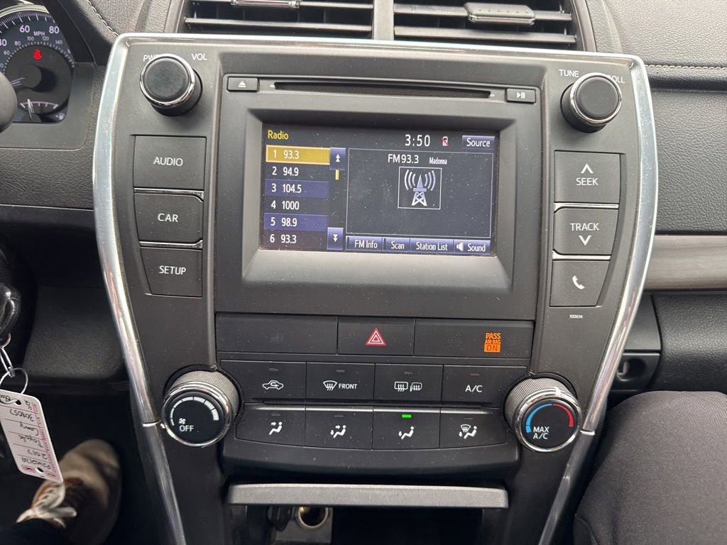 Used 2017 Toyota Camry LE FWD image 10