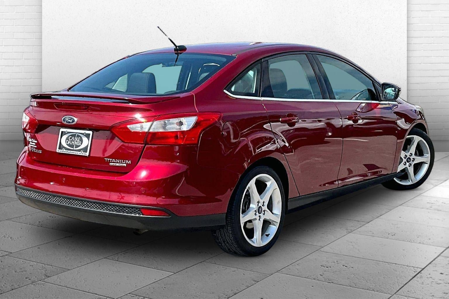 Used 2013 Ford Focus Titanium w/ Titanium Handling Pkg FWD image 13