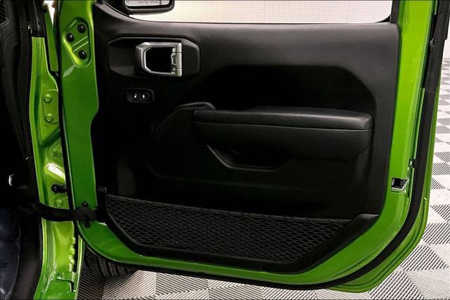 Used 2025 Jeep Wrangler Sport S image 18