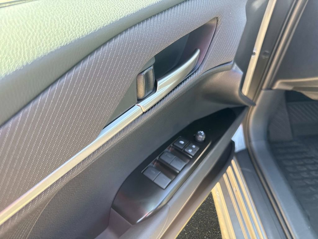 New 2026 Toyota Camry SE image 14