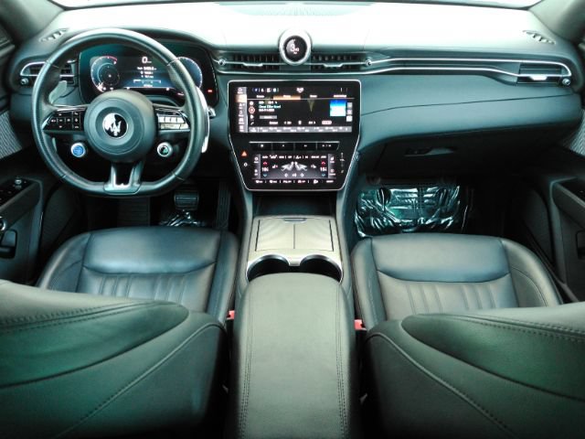 Used 2024 Maserati Grecale GT AWD/4WD image 3