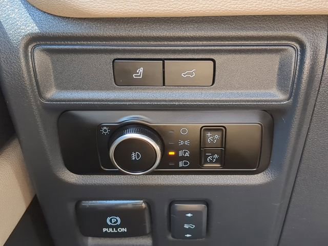 Used 2024 Ford Expedition Limited RWD image 32