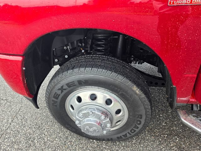 New 2026 RAM 3500 Lone Star AWD/4WD image 17