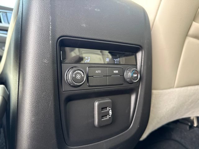 Used 2023 Buick Enclave Essence w/ Experience Buick Package FWD image 12