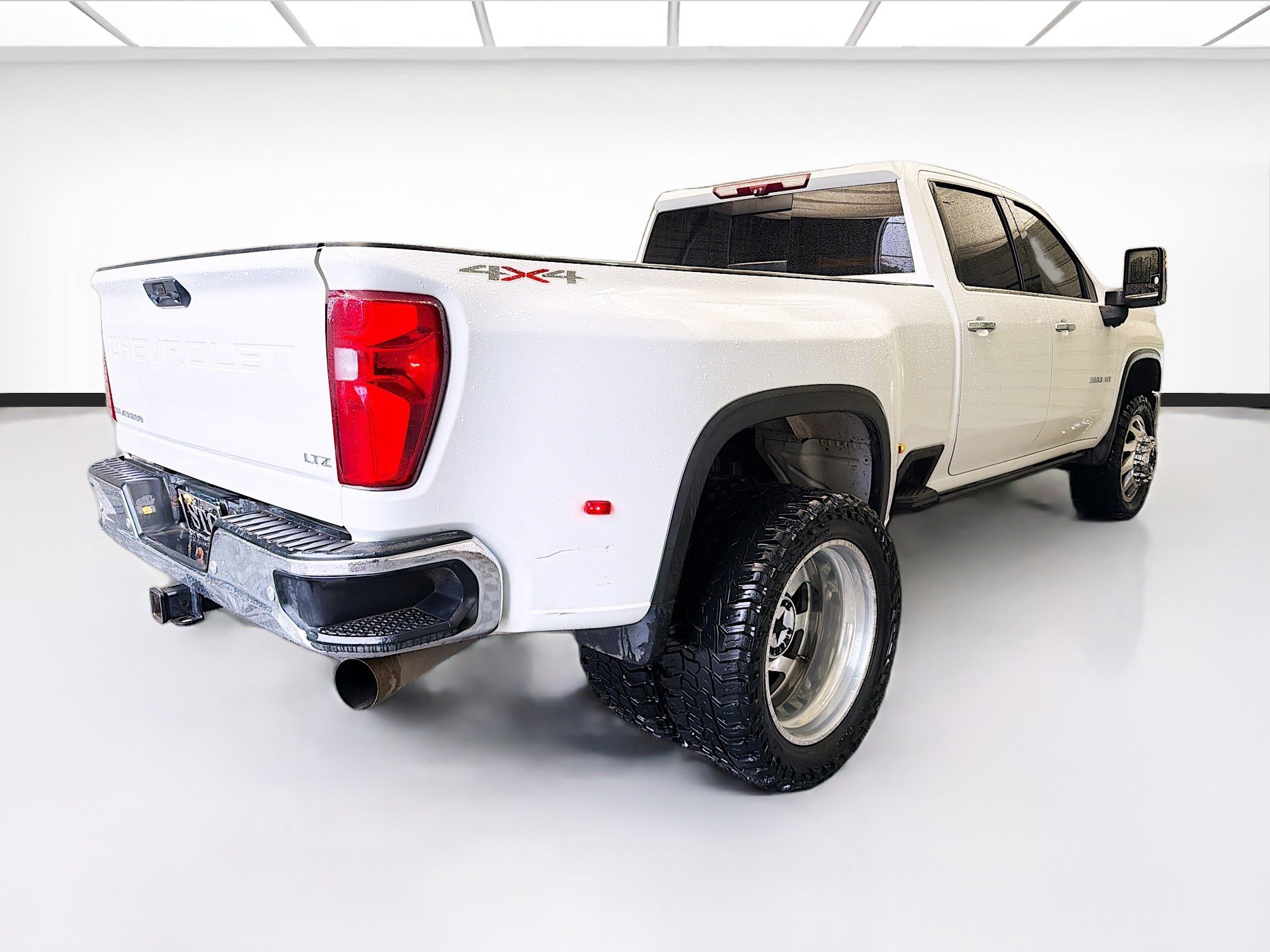 Used 2020 Chevrolet Silverado 3500 LTZ w/ LTZ Plus Package AWD/4WD image 4