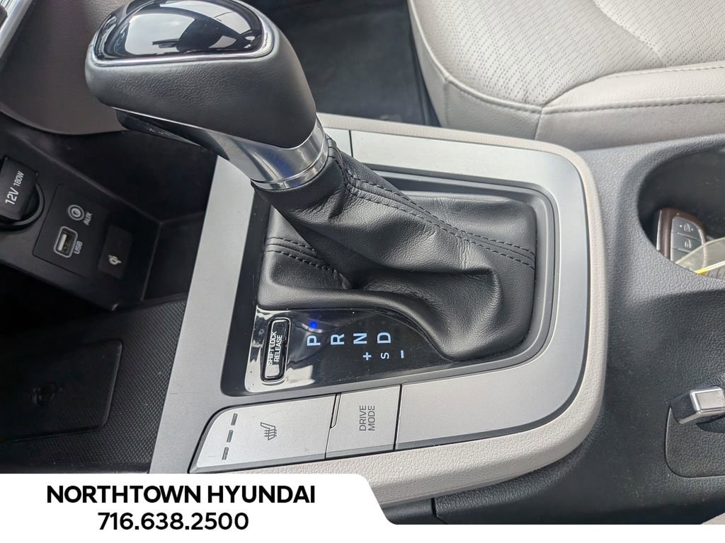 Used 2020 Hyundai Elantra Limited w/ Ultimate Package 03 image 17