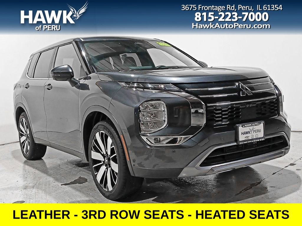 Used 2025 Mitsubishi Outlander SE AWD/4WD image 1