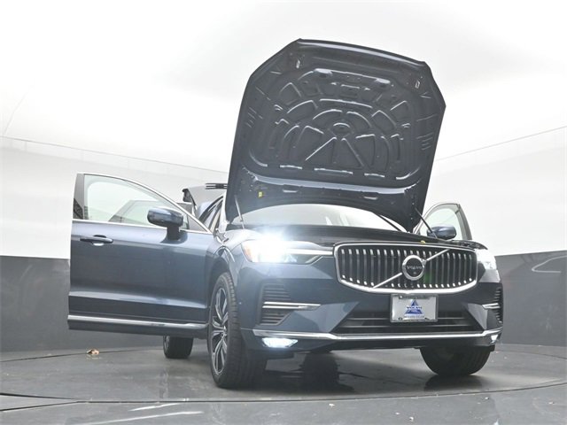 Used 2023 Volvo XC60 B6 Ultimate w/ Climate Package image 55