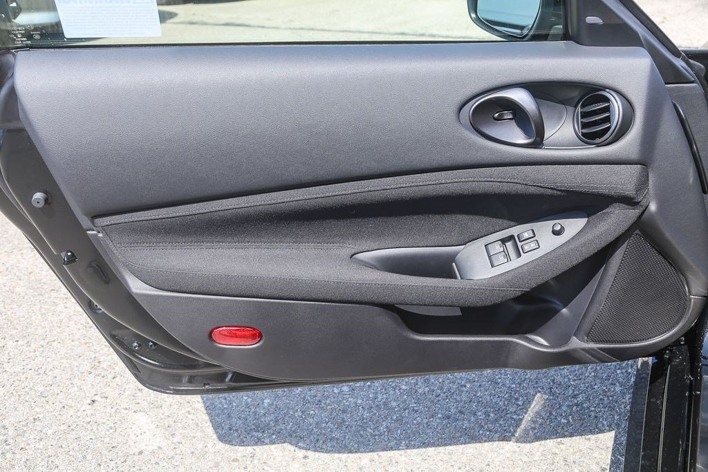 New 2026 Nissan Z Performance w/ Floor Mat Package RWD image 17