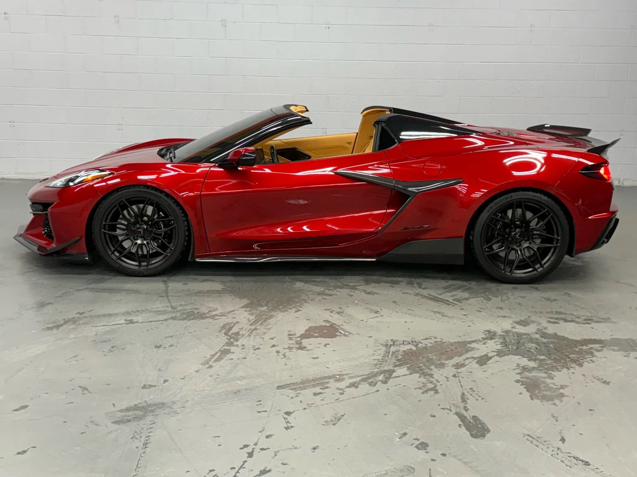 Used 2023 Chevrolet Corvette Z06 w/ Stealth Interior Trim Package image 42