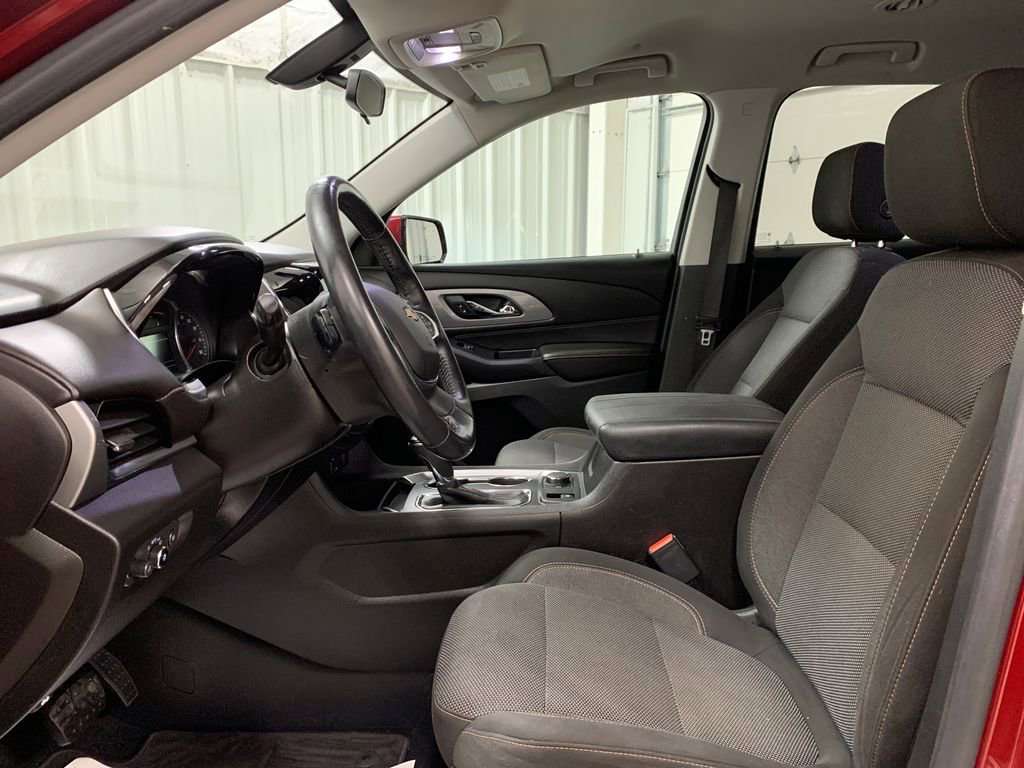 Used 2018 Chevrolet Traverse LT FWD image 15