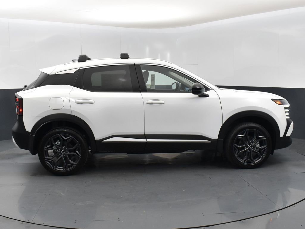 New 2026 Nissan Kicks SR w/ Illumination Package image 8