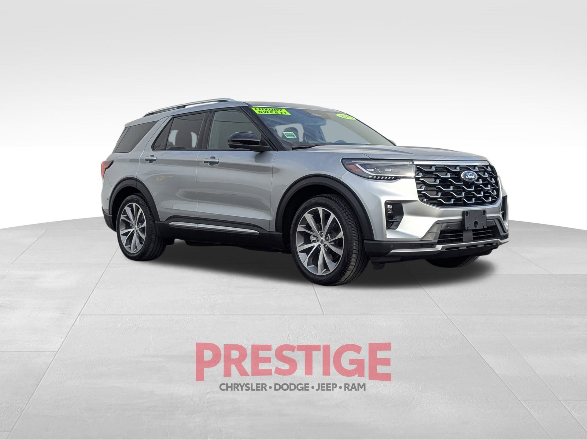 Used 2025 Ford Explorer Platinum w/ Ultimate Package image 5