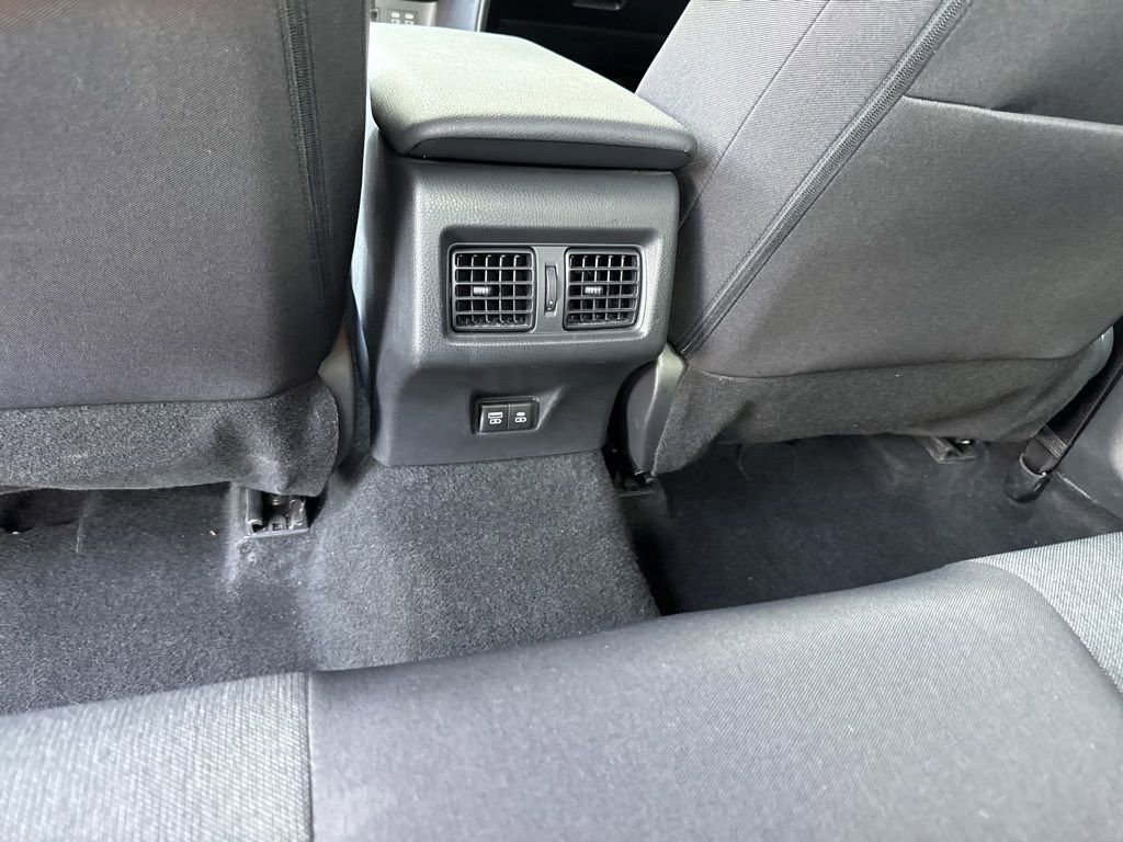 Used 2025 Toyota Camry LE FWD image 24