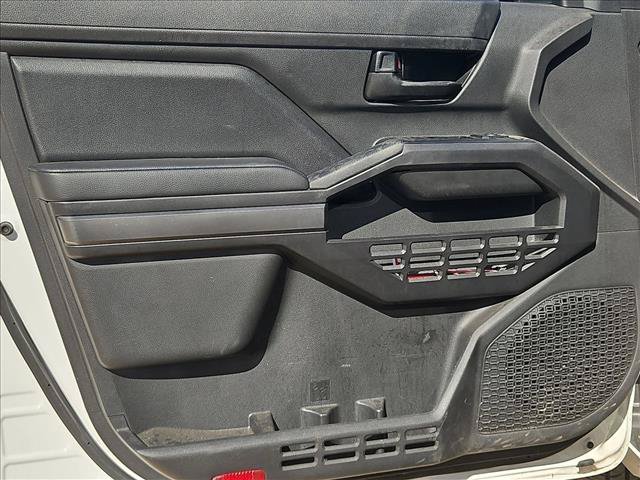Used 2024 Toyota Tacoma SR5 AWD/4WD image 10