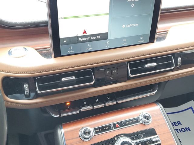 Certified 2023 Lincoln Aviator Reserve w/ Equipment Group 201A image 24