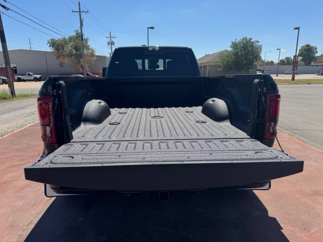 New 2027 RAM 3500 Big Horn AWD/4WD image 7