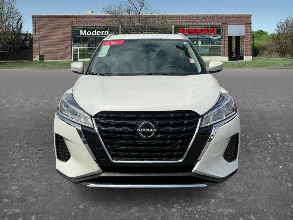 Certified 2023 Nissan Kicks SV FWD image 6