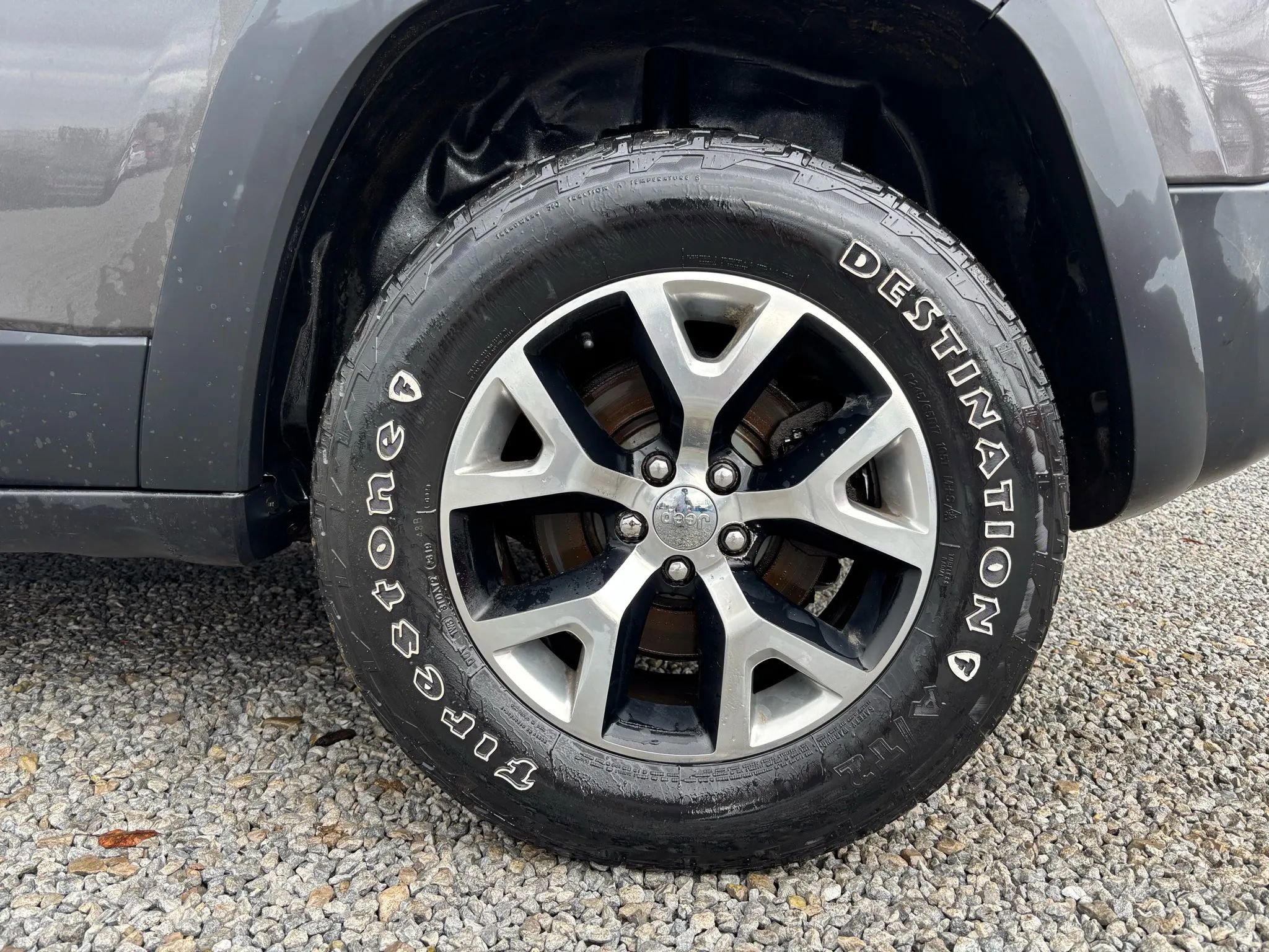 Used 2014 Jeep Cherokee Trailhawk w/ Comfort/Convenience Group image 2