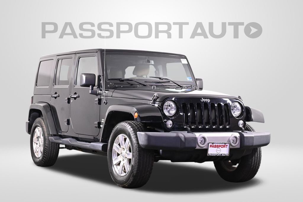 Used 2015 Jeep Wrangler Unlimited Sahara w/ Dual Top Group AWD/4WD image 4