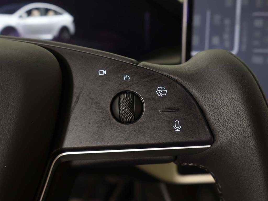 Used 2022 Tesla Model X Plaid image 44