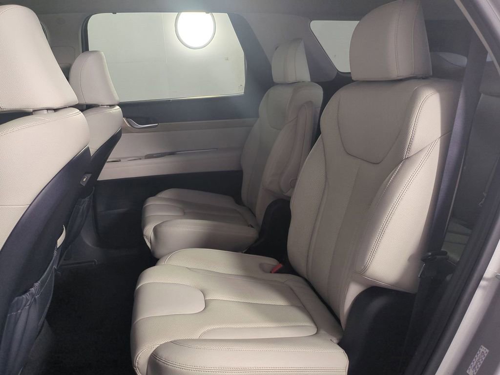 Used 2021 Hyundai Palisade SEL w/ Premium Package FWD image 17
