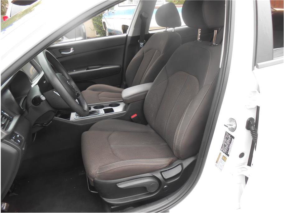 Used 2020 Kia Optima LX image 8