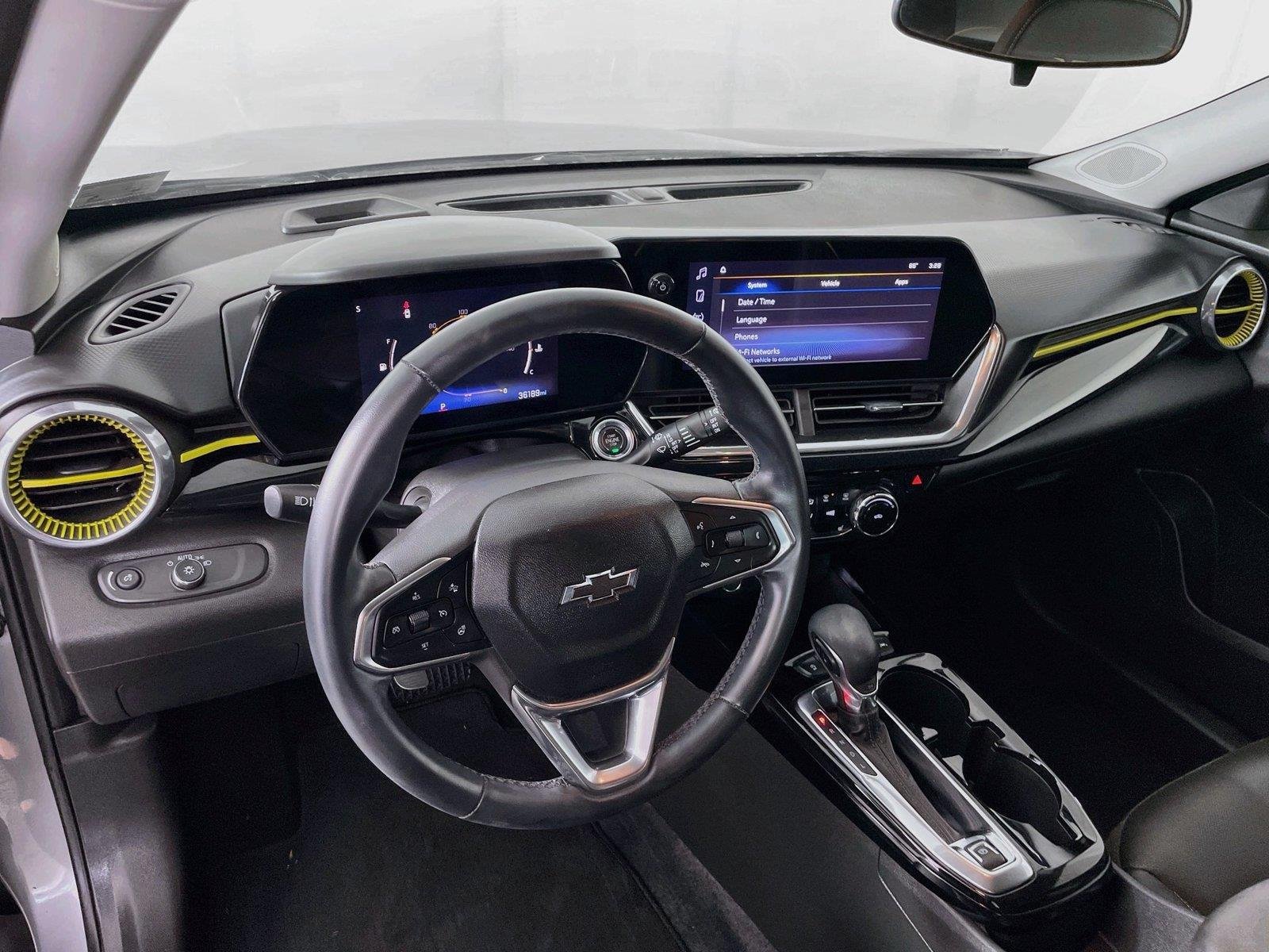 Certified 2024 Chevrolet Trax ACTIV w/ Driver Confidence Package FWD image 13