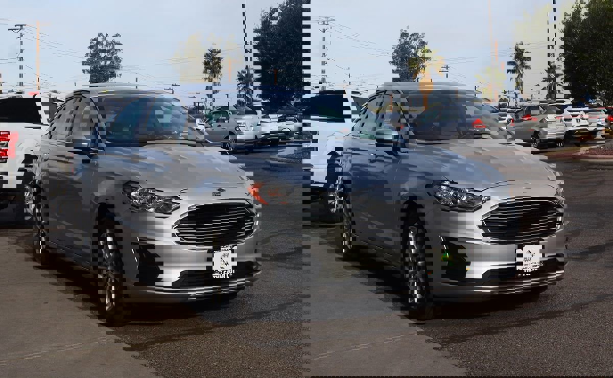 Used 2019 Ford Fusion SE image 14