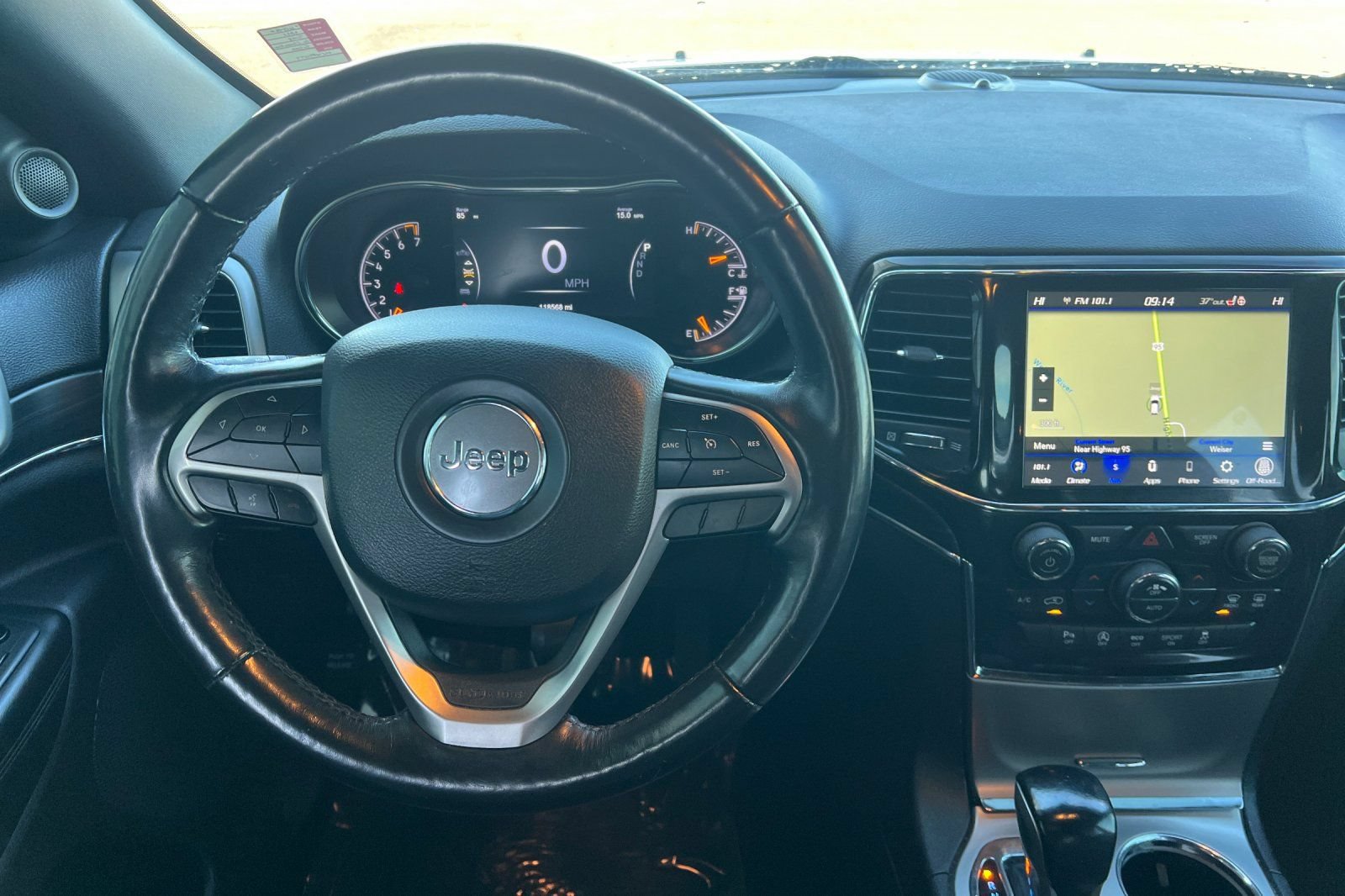 Used 2021 Jeep Grand Cherokee Limited w/ Luxury Group II AWD/4WD image 15
