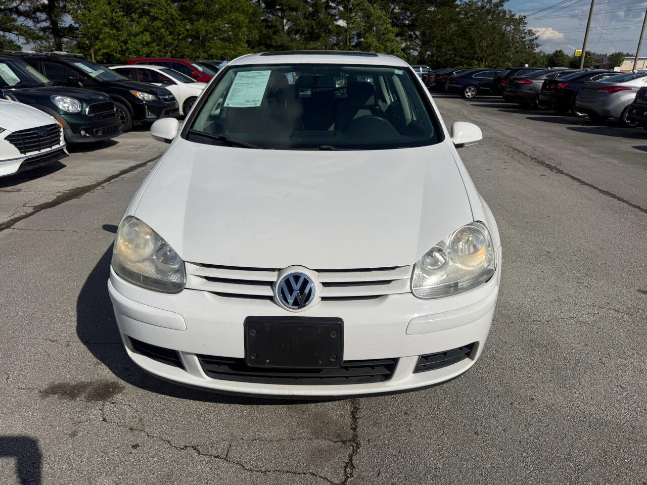 Used 2007 Volkswagen Rabbit 4-Door FWD image 3