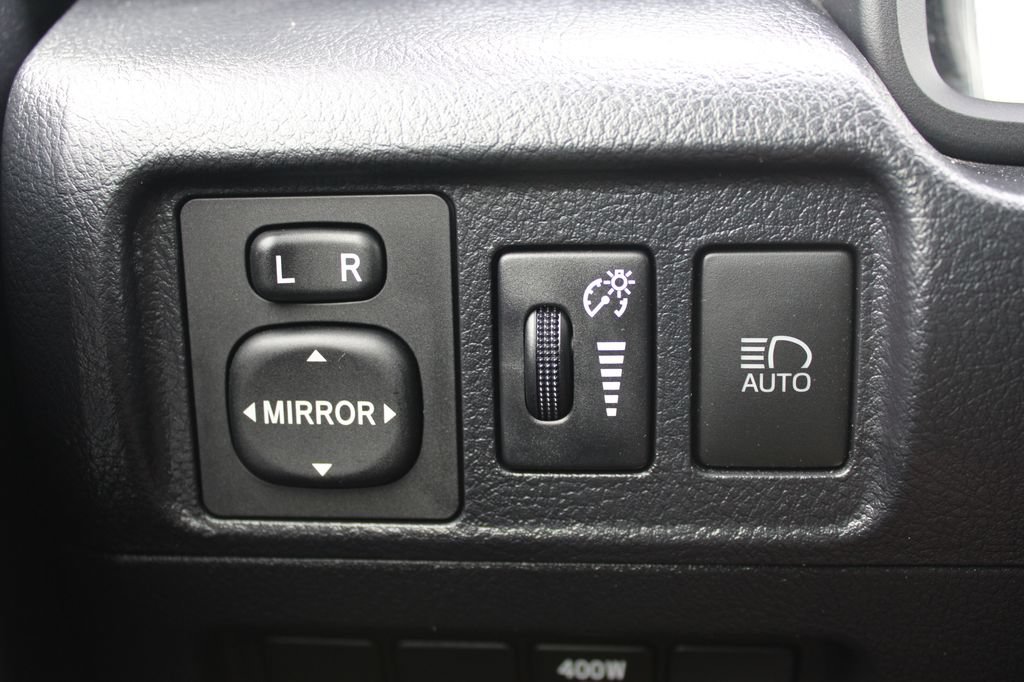 Used 2023 Toyota 4Runner Limited AWD/4WD image 28