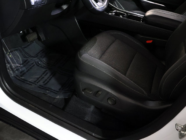 Used 2024 Chevrolet Traverse LT FWD image 27