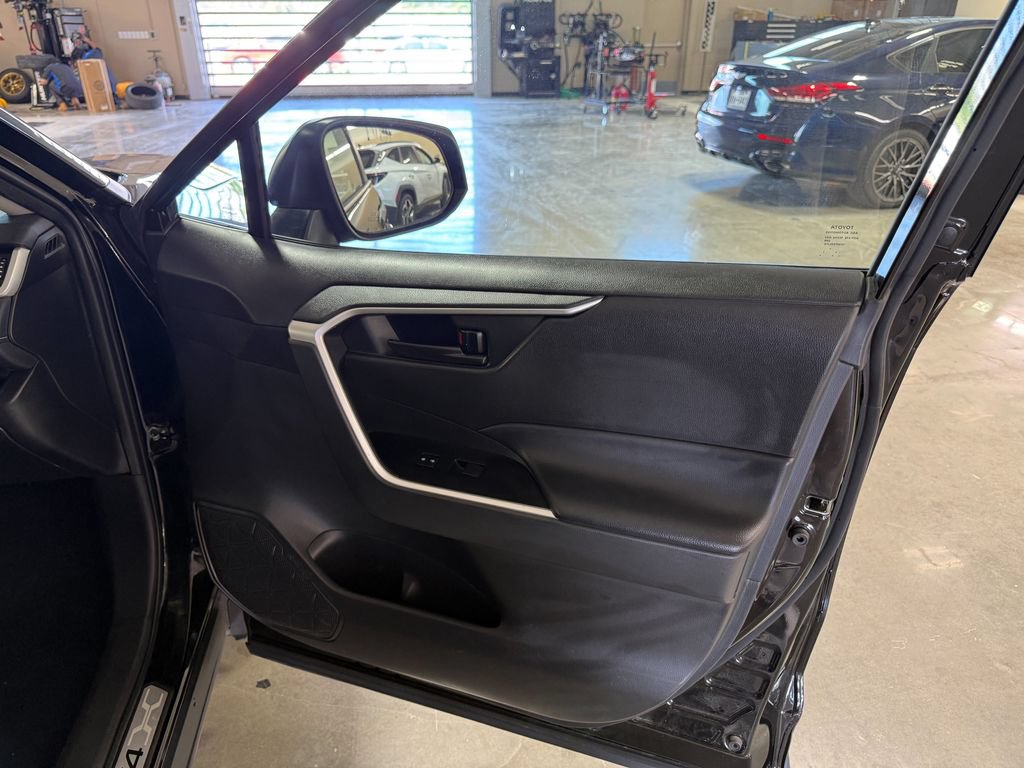 Used 2025 Toyota RAV4 LE FWD image 25