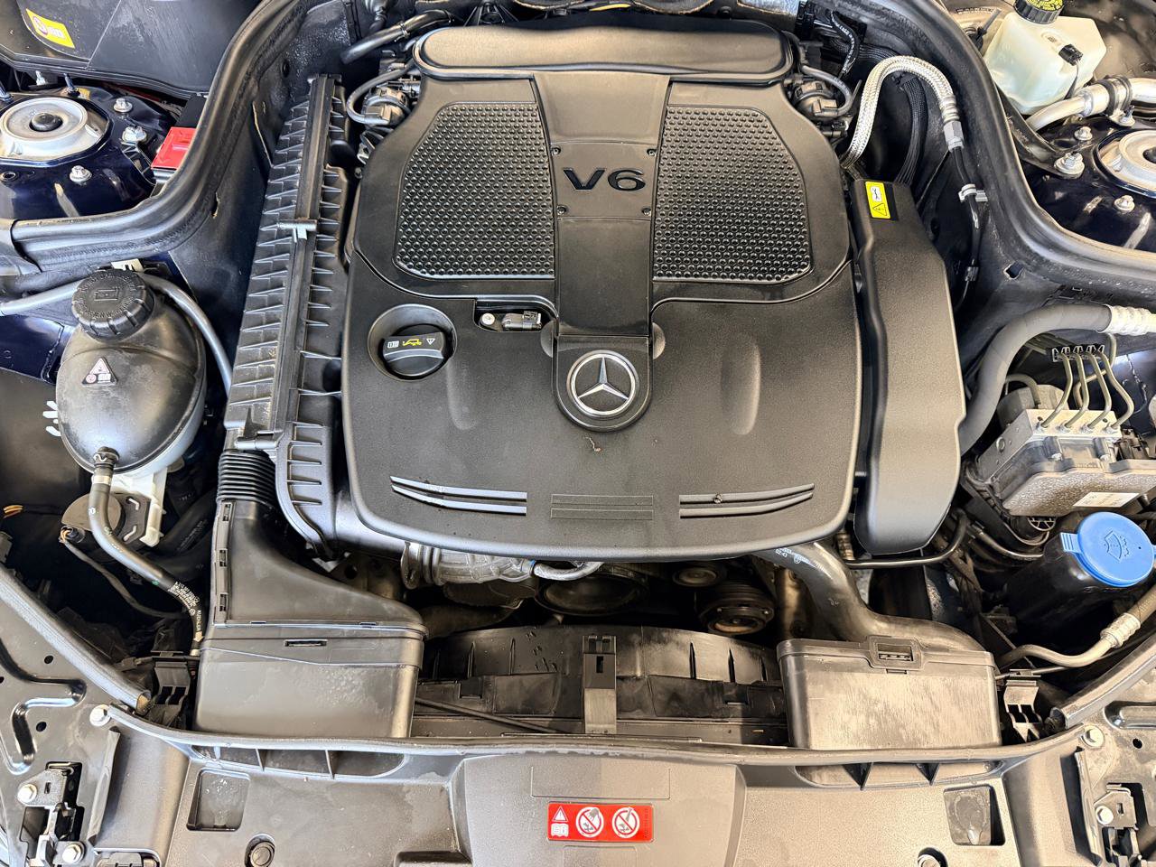 Used 2014 Mercedes-Benz E 350 E350 Sedan image 41