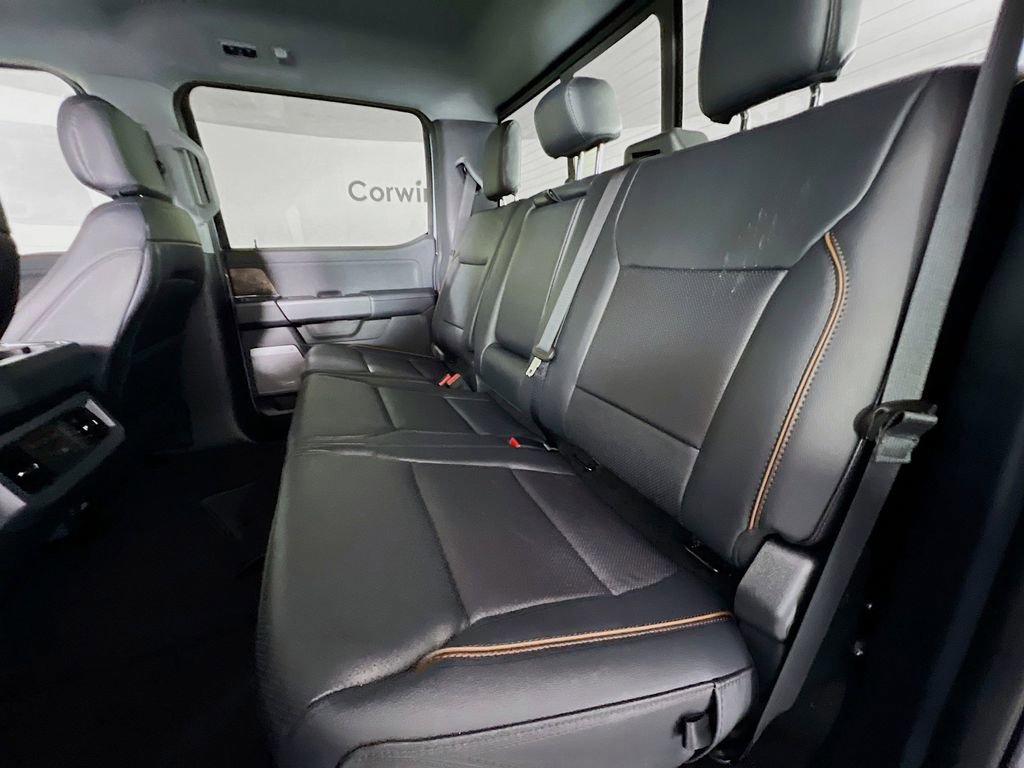 New 2026 Ford F250 Lariat w/ Black Appearance Package image 28