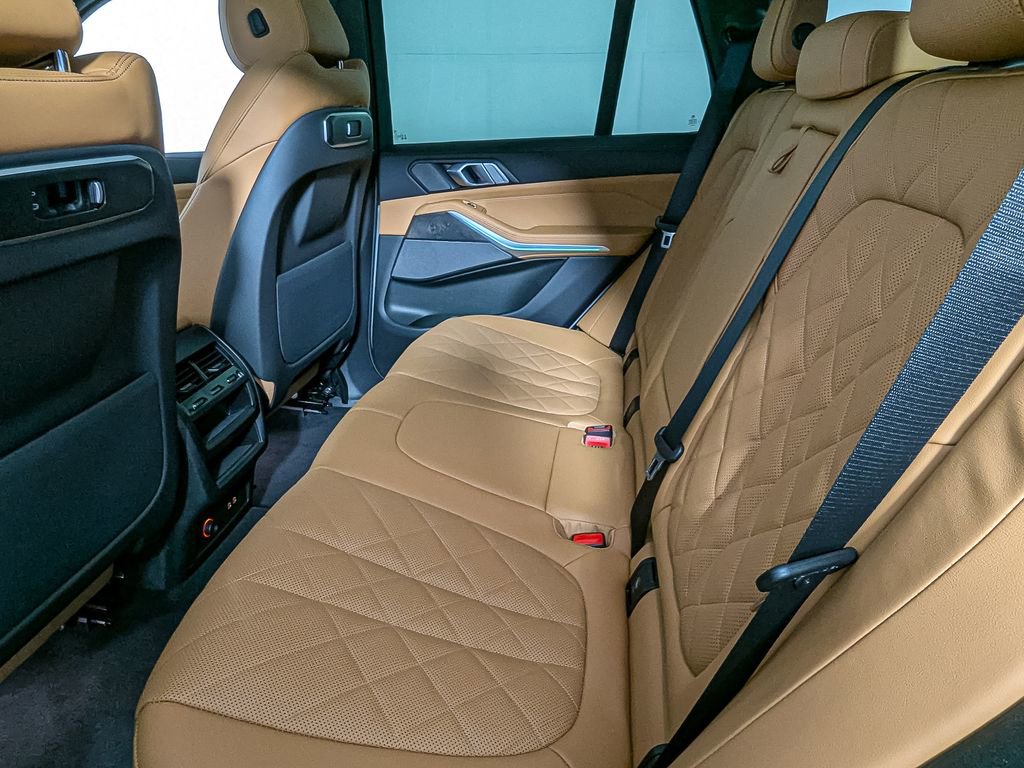 Used 2025 BMW X5 xDrive50e w/ Premium Package image 44