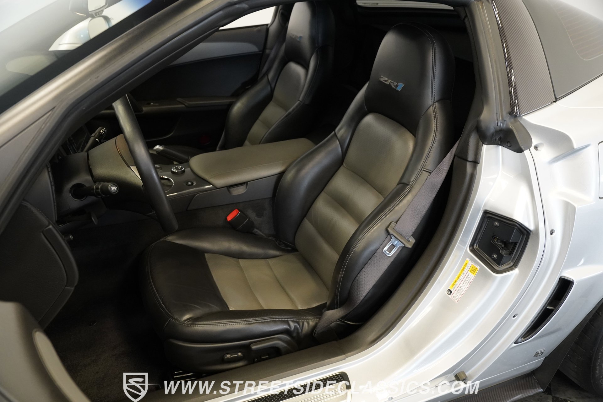 Used 2009 Chevrolet Corvette ZR1 w/ Preferred Equipment Group image 39