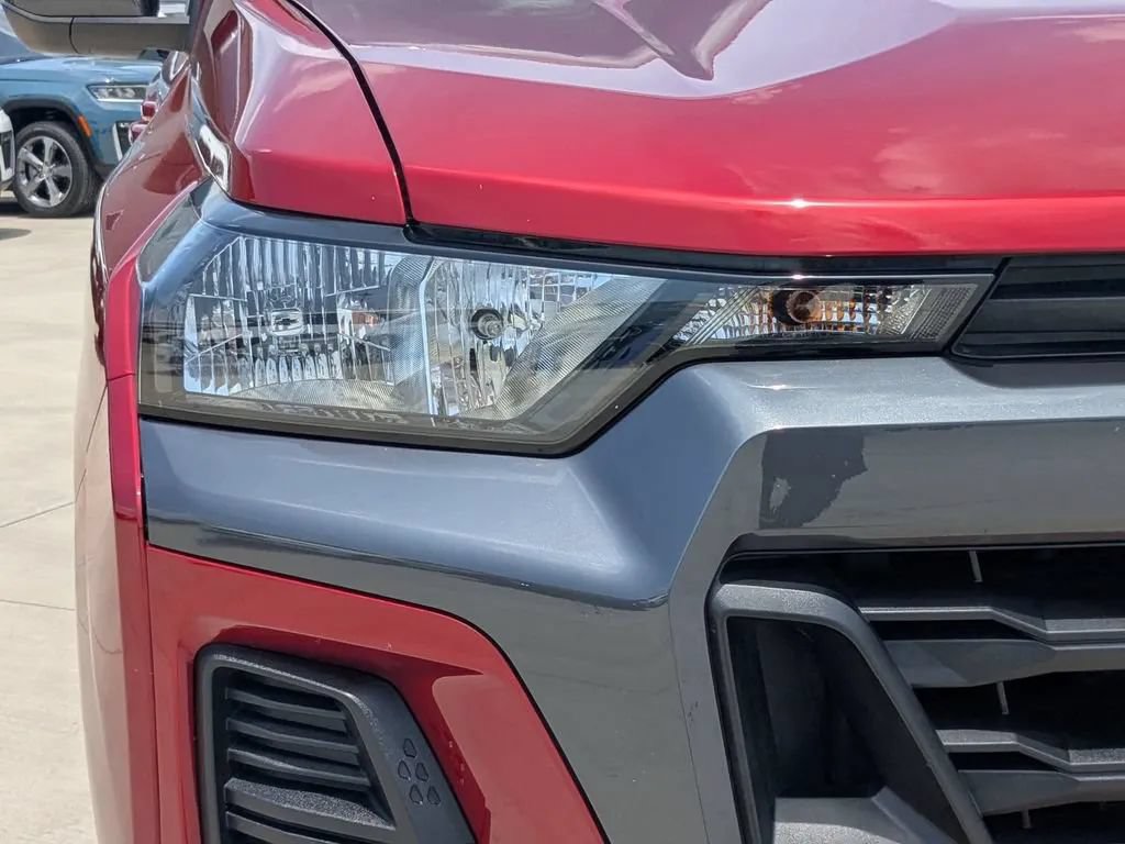 Used 2025 Chevrolet Colorado LT w/ Advanced Trailering Package RWD image 11