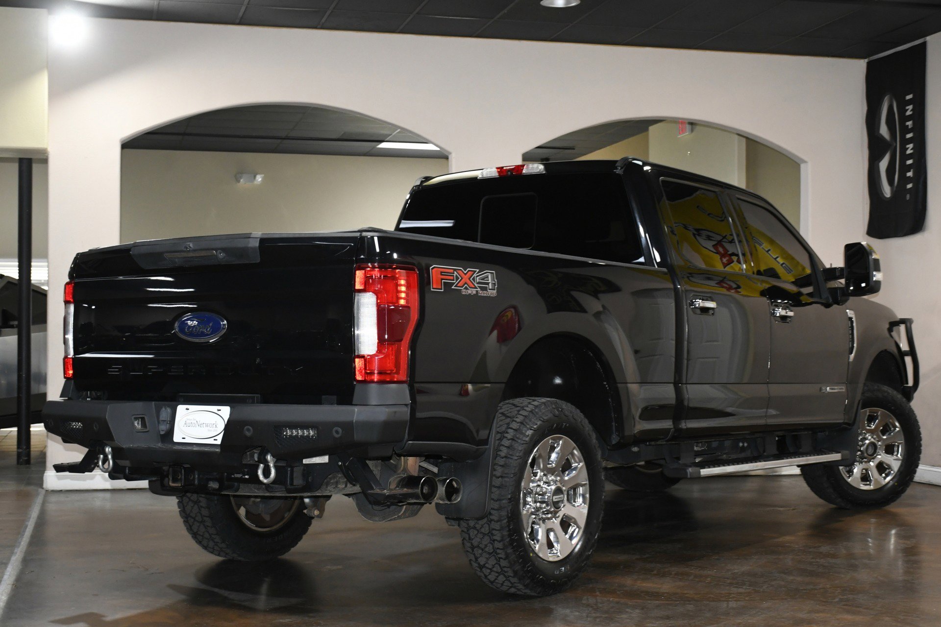Used 2019 Ford F250 Lariat w/ Lariat Ultimate Package image 5