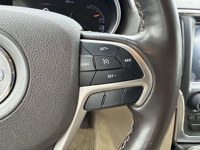 Used 2018 Jeep Grand Cherokee Overland image 16